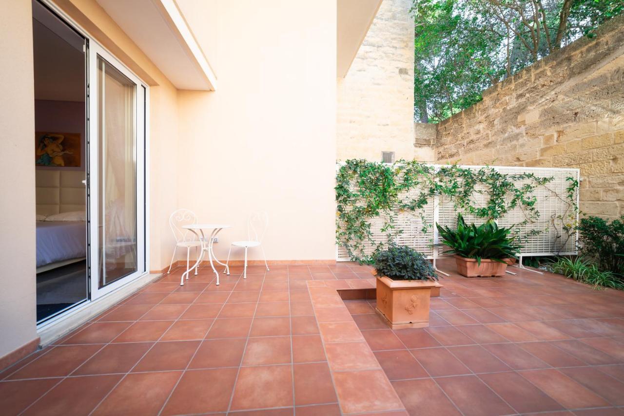 לצ'ה Palazzo Leo Suite And Apartment מראה חיצוני תמונה